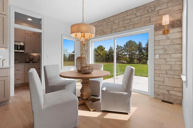 $864,900 | 4104 Blackberry Ridge Court, Oneida, WI 54155