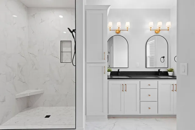 $864,900 | 4104 Blackberry Ridge Court, Oneida, WI 54155