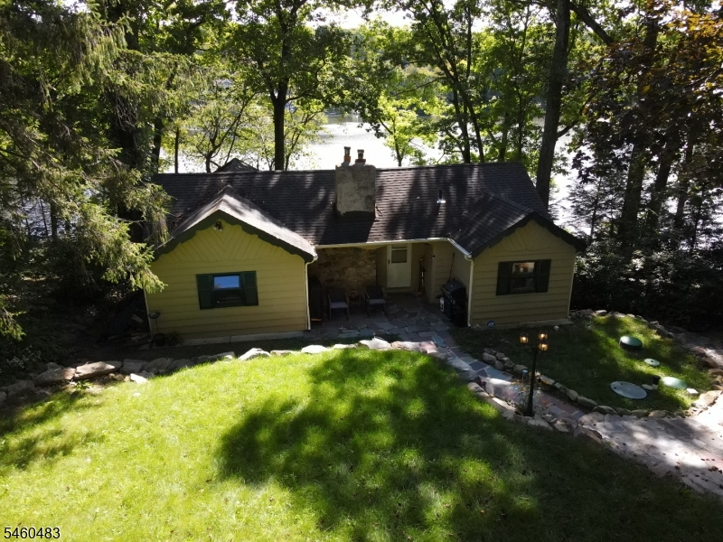 49 Lake Shore Road West Stockholm, NJ 07460 - Photo 23 of 31 Gallery Image 23