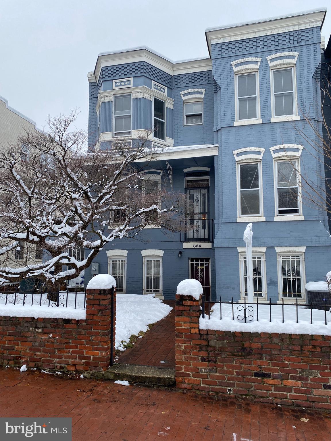 656 12th Street Northeast Washington, DC 20002 - Photo 2 of 49 Gallery Image 2
