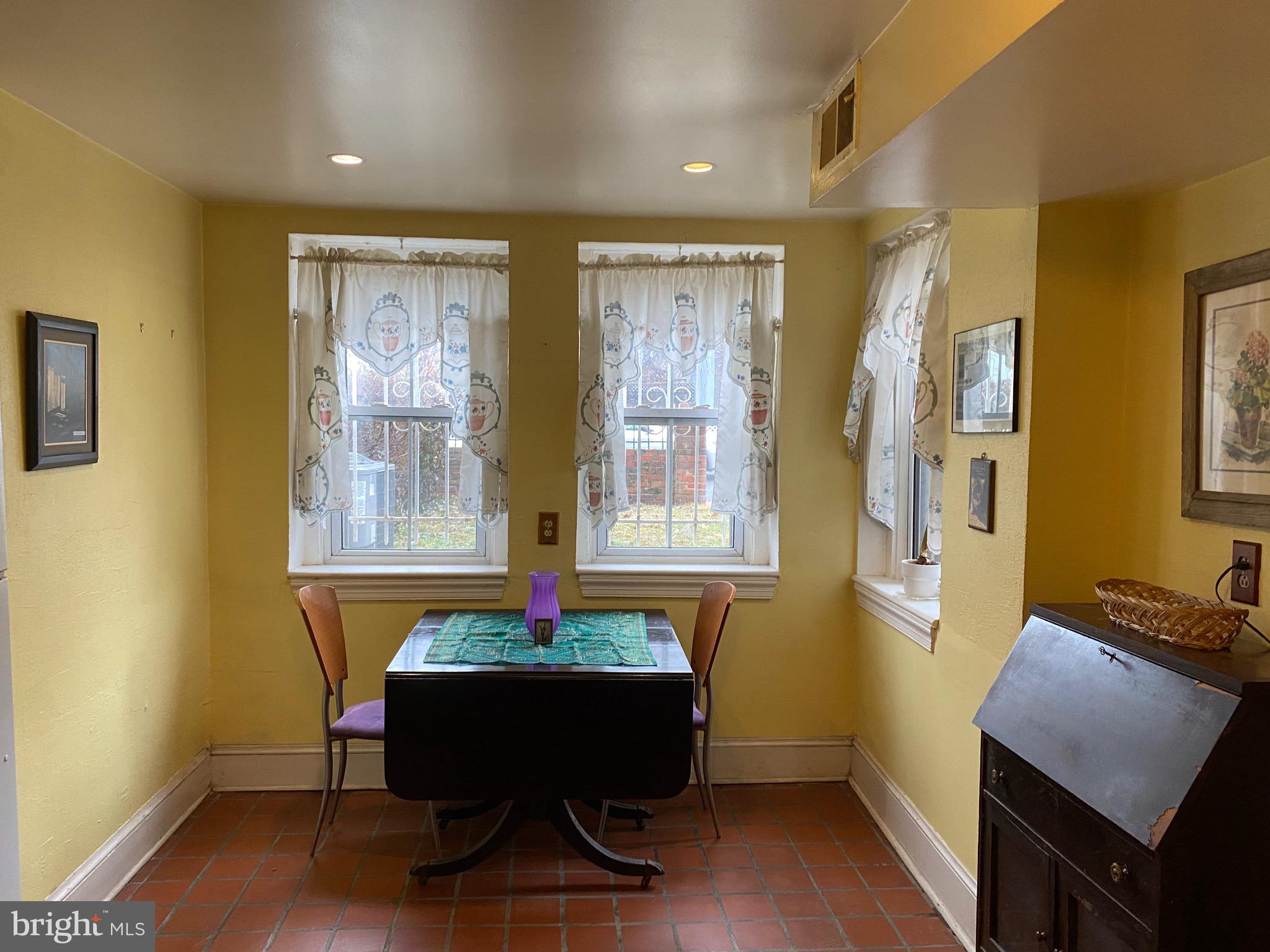 656 12th Street Northeast Washington, DC 20002 - Photo 5 of 49 Gallery Image 5