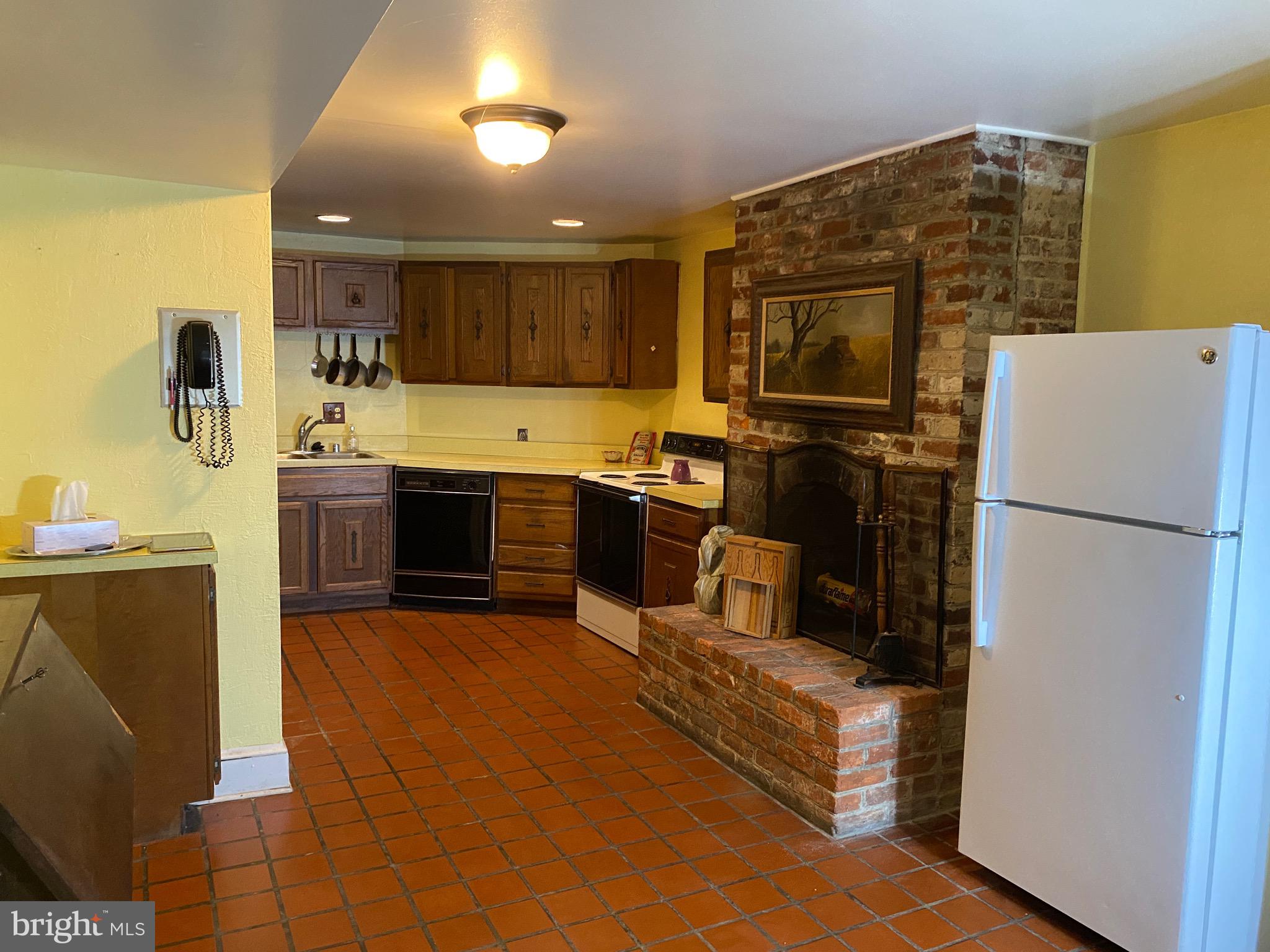 656 12th Street Northeast Washington, DC 20002 - Photo 7 of 49 Gallery Image 7