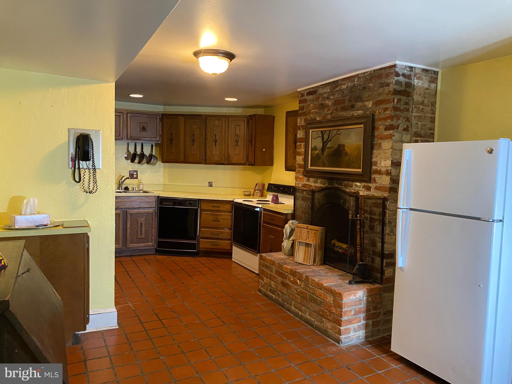 656 12th Street Northeast Washington, DC 20002 - Photo 10 of 49 Gallery Image 10