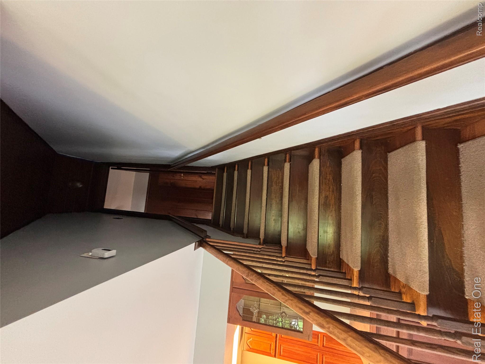 109 West Kennett Road Pontiac, MI 48340 - Photo 14 of 33 Beautiful Wooden Stairway