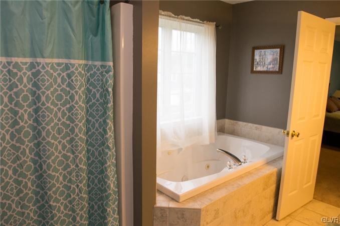 3632 Rip Court Slatington, PA 18080 - Photo 23 of 34 Gallery Image 23