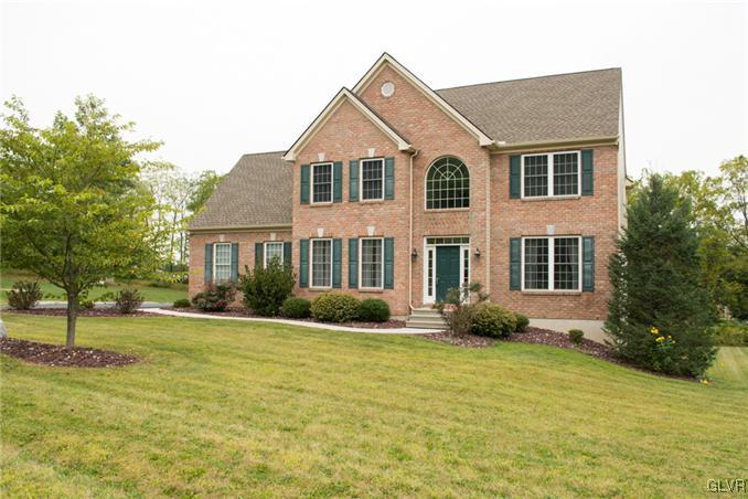 3632 Rip Court Slatington, PA 18080 - Photo 3 of 34 Gallery Image 3