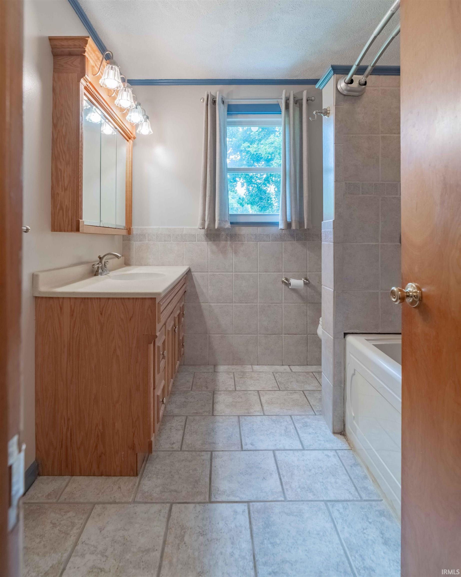 712 Ruse Street North Manchester, IN 46962 - Photo 24 of 31