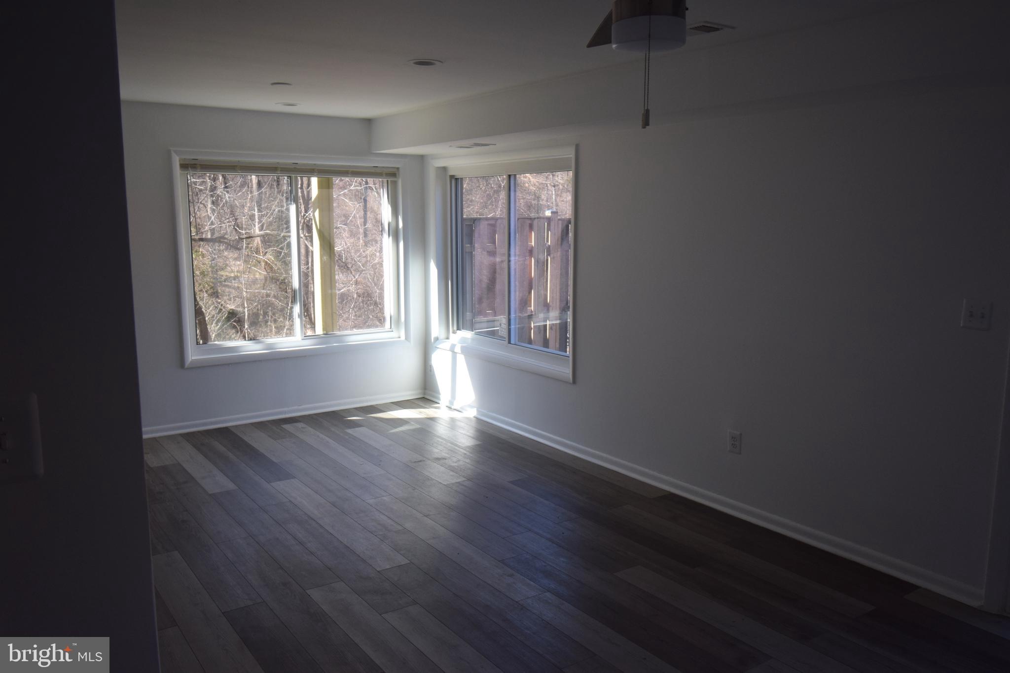5752 Thunder Hill Road Columbia, MD 21045 - Photo 3 of 17 Gallery Image 3