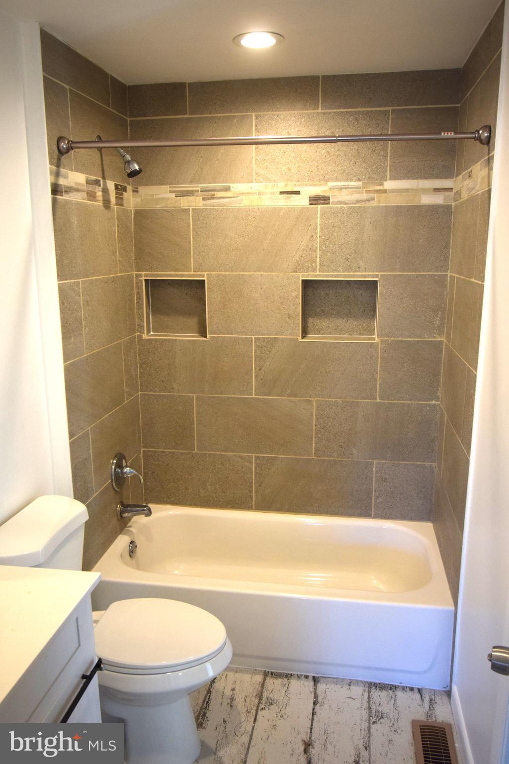 5752 Thunder Hill Road Columbia, MD 21045 - Photo 9 of 17 Gallery Image 9