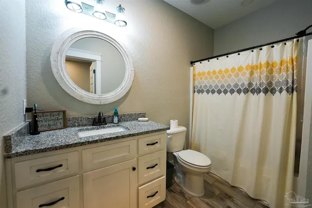 $874,900 | 8410 Highway 97, Walnut Hill, FL 32568