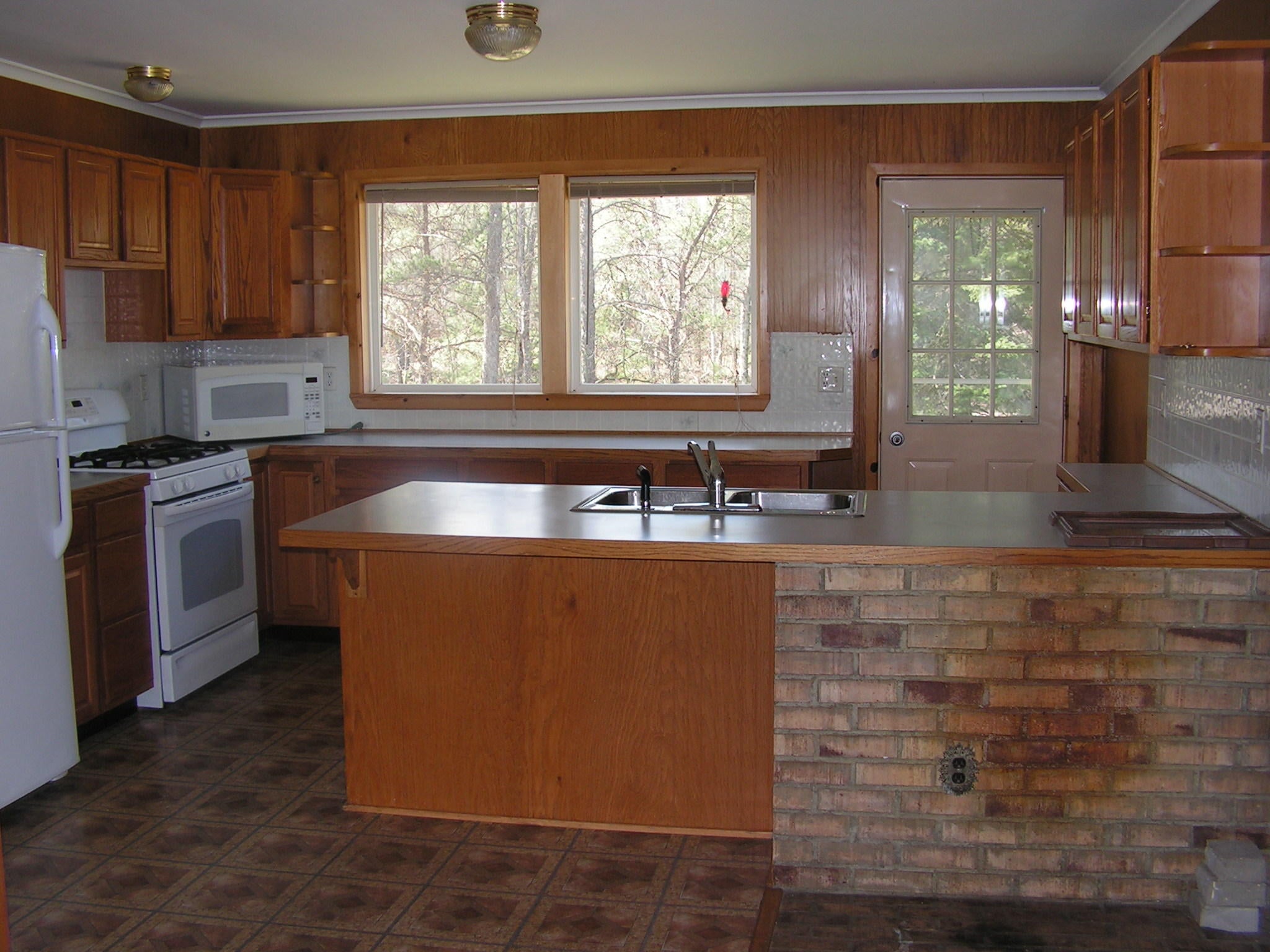 10377 South Grayling Road Roscommon, MI 48653 - Photo 6 of 21 Gallery Image 6