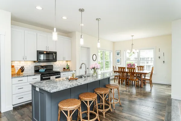 $750,000 | 927 Southwell Enclave Northeast, Byron, MN 55920