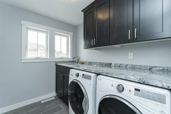 $750,000 | 927 Southwell Enclave Northeast, Byron, MN 55920