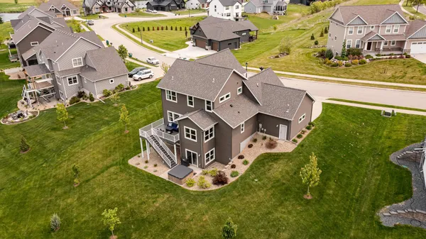 $750,000 | 927 Southwell Enclave Northeast, Byron, MN 55920