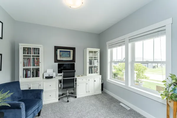 $750,000 | 927 Southwell Enclave Northeast, Byron, MN 55920