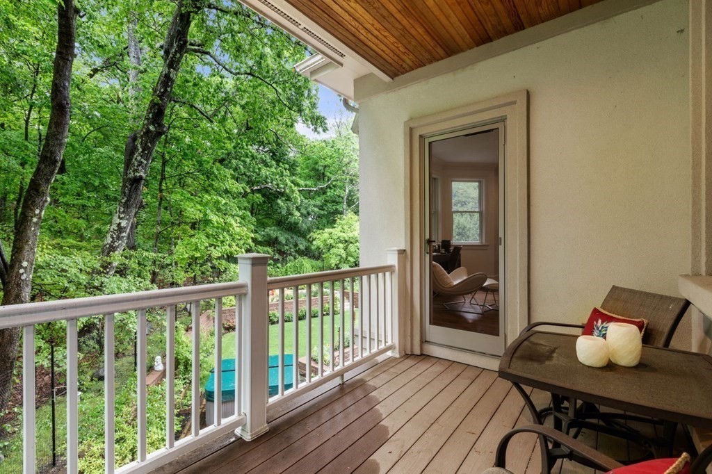 145 Hagen Road Newton, MA 02459 - Photo 18 of 33 Gallery Image 18
