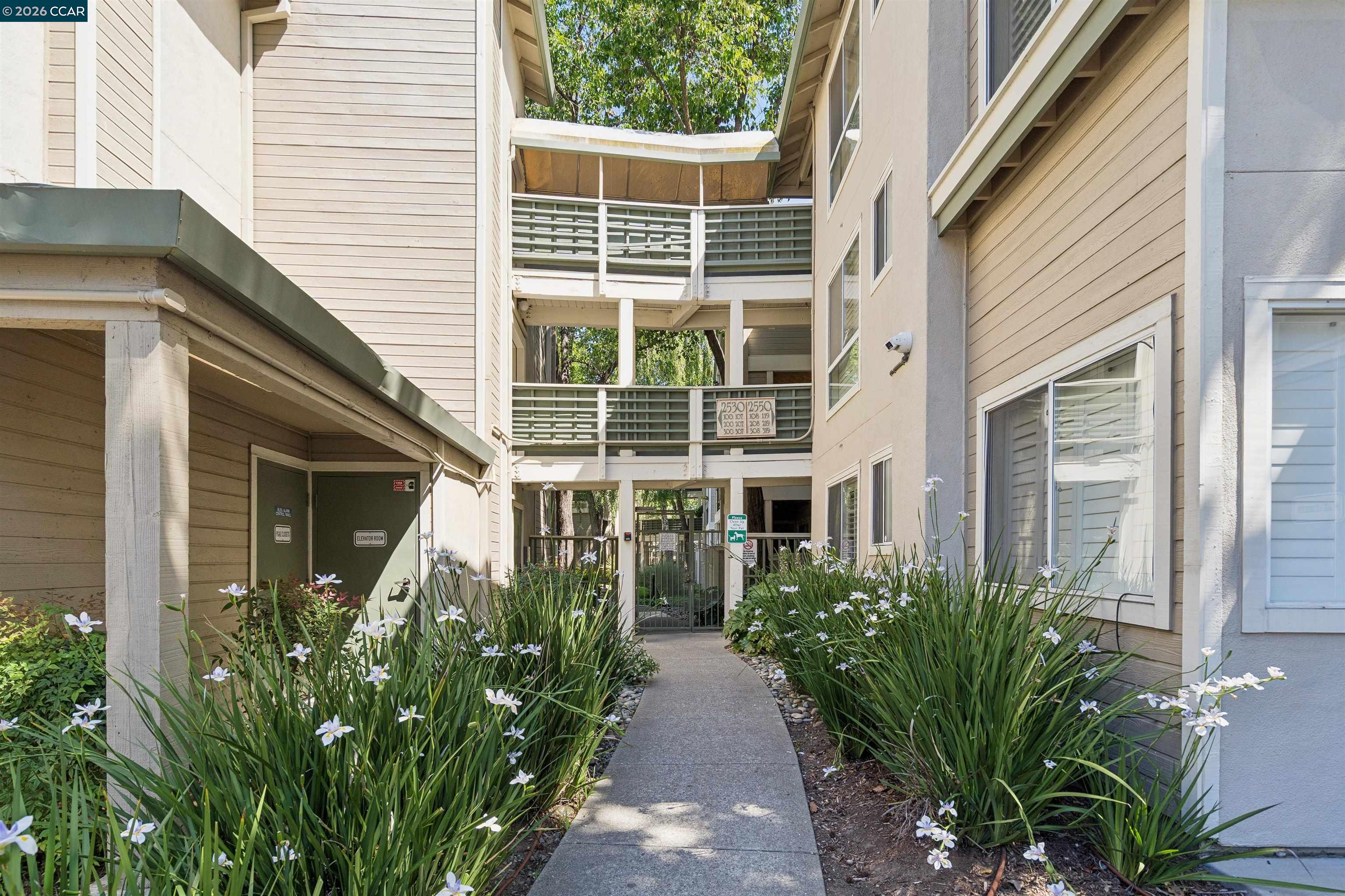 2530 Oak Road, Unit 201 Walnut Creek, CA 94597 - Photo 22 of 27