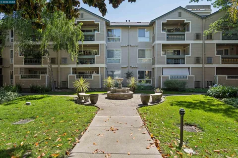 $529,000 | 2530 Oak Road, Unit 201, Walnut Creek, CA 94597