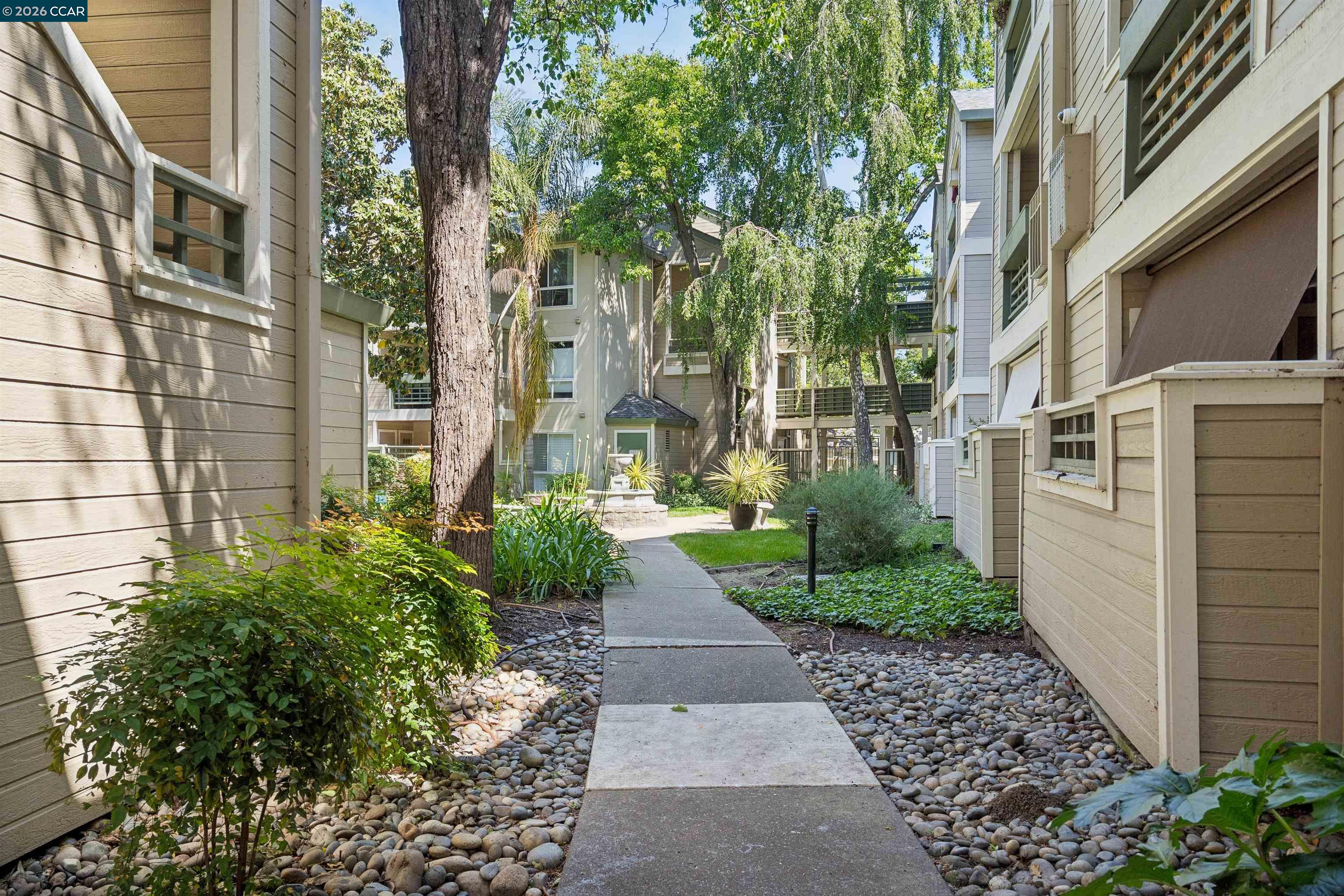2530 Oak Road, Unit 201 Walnut Creek, CA 94597 - Photo 26 of 27