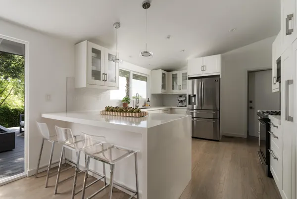 $2,475,000 | 3233 Lucinda Lane, Santa Barbara, CA 93105
