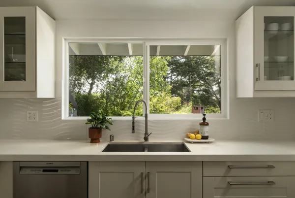 $2,475,000 | 3233 Lucinda Lane, Santa Barbara, CA 93105