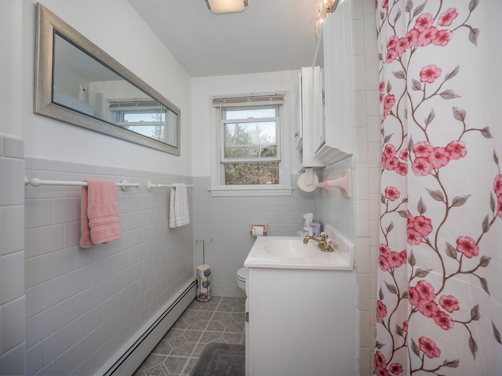 44 Rolling Lane Hudson, MA 01749 - Photo 11 of 21 Gallery Image 11
