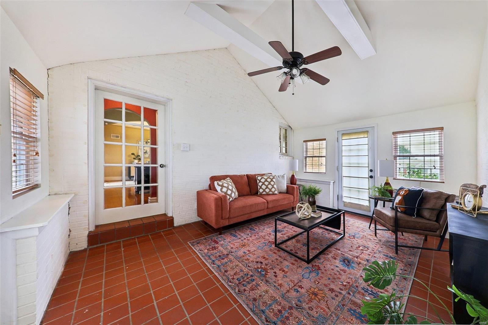 3007 Yaeger Road St. Louis, MO 63129 - Photo 9 of 50 Gallery Image 9