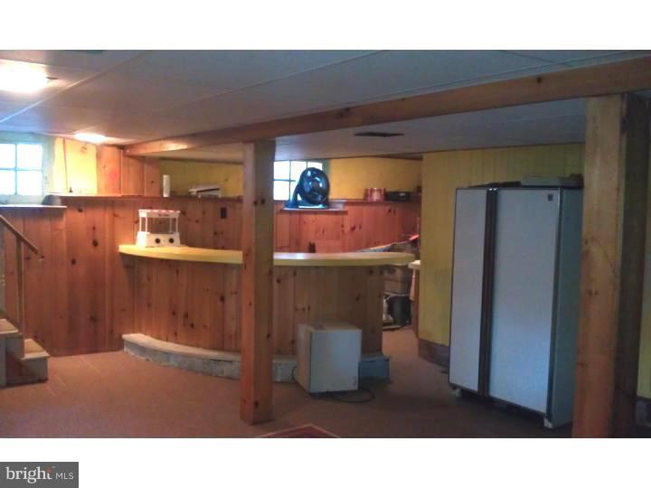 58 Colonial Avenue Pitman, NJ 08071 - Photo 16 of 20 Family Room