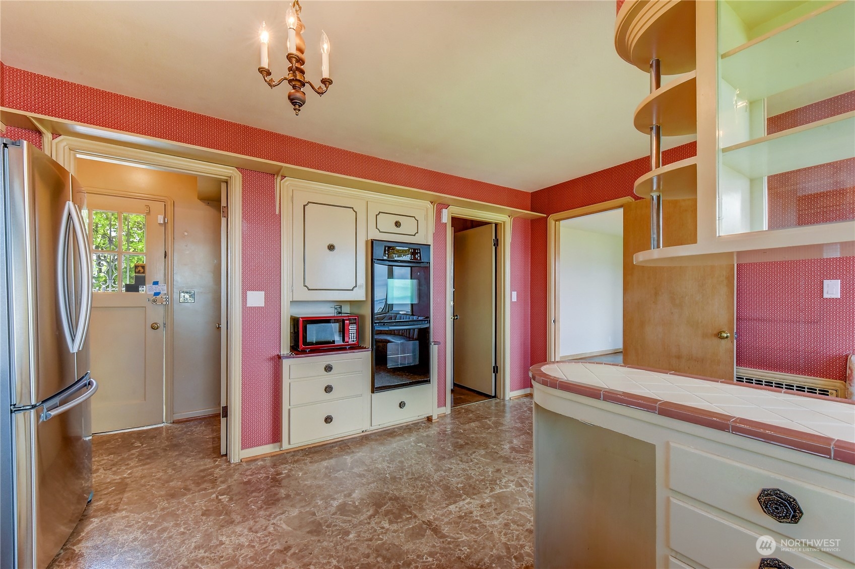 2824 Northwest 93rd Street Seattle, WA 98117 - Photo 7 of 38