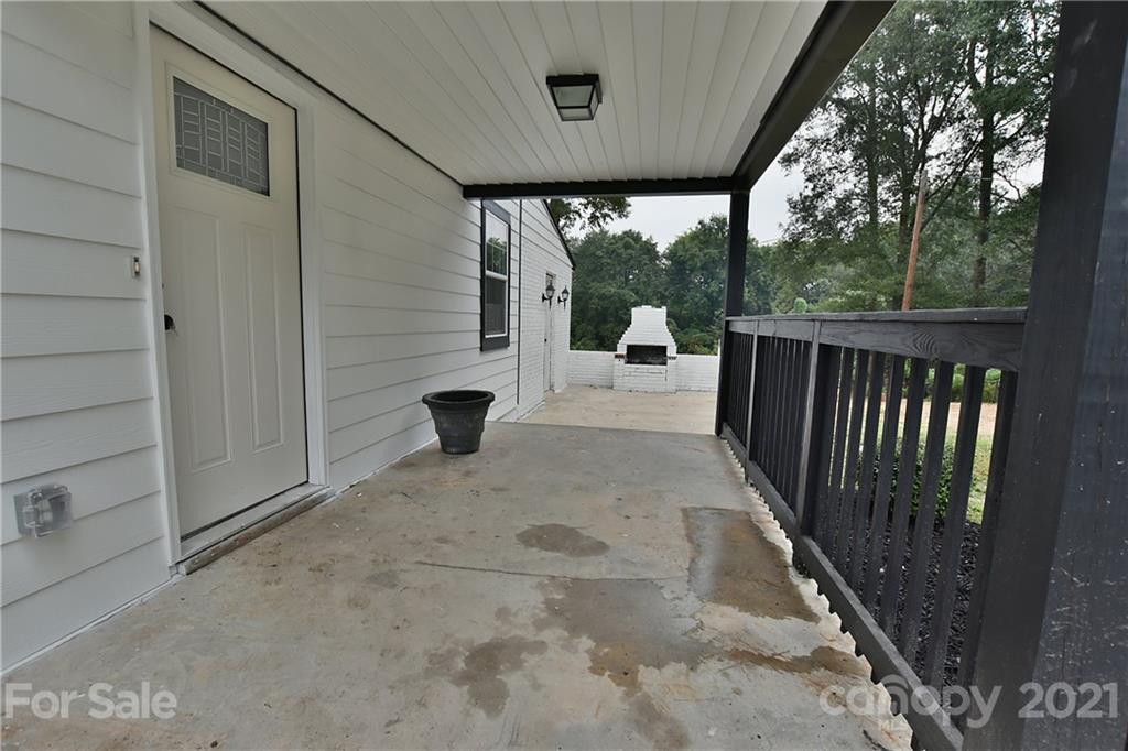 1387 Converse Street Lancaster, SC 29720 - Photo 4 of 23 Gallery Image 4