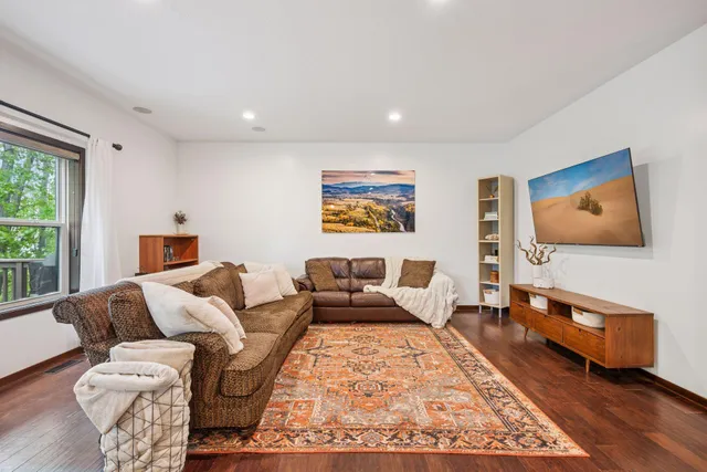 $542,500 | 217 2nd Street Southwest, Delano, MN 55328