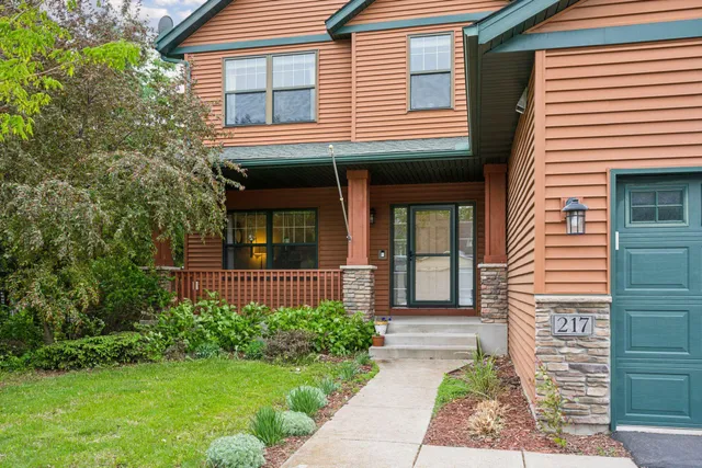 $542,500 | 217 2nd Street Southwest, Delano, MN 55328