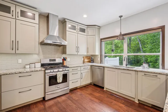 $542,500 | 217 2nd Street Southwest, Delano, MN 55328