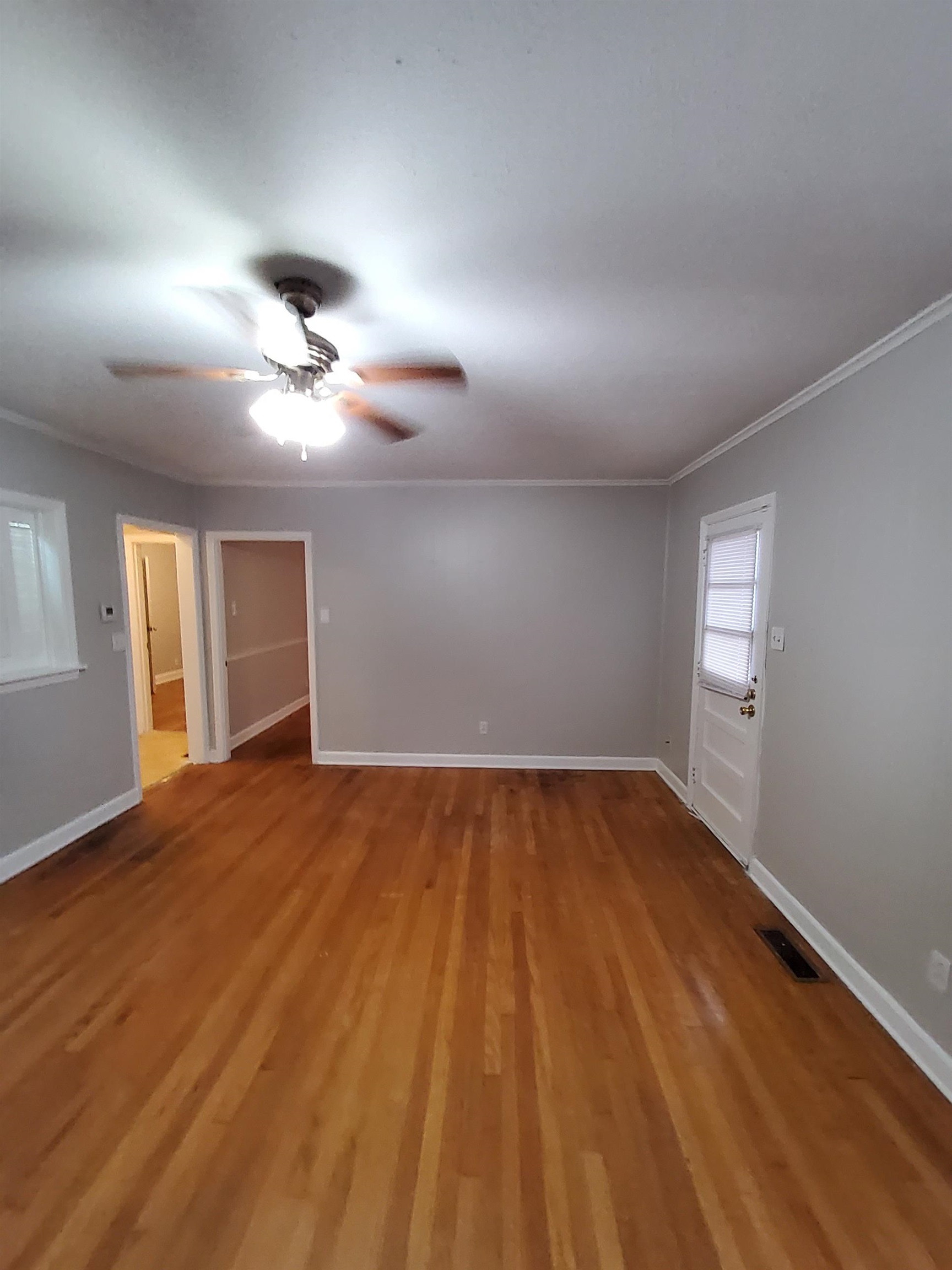 958 Brownlee Road Memphis, TN 38116 - Photo 9 of 18