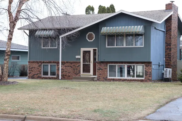 $260,000 | 1248 12th Avenue North, St. Cloud, MN 56303