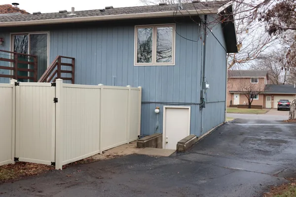 $260,000 | 1248 12th Avenue North, St. Cloud, MN 56303