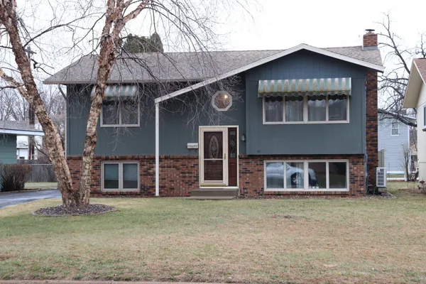 $260,000 | 1248 12th Avenue North, St. Cloud, MN 56303