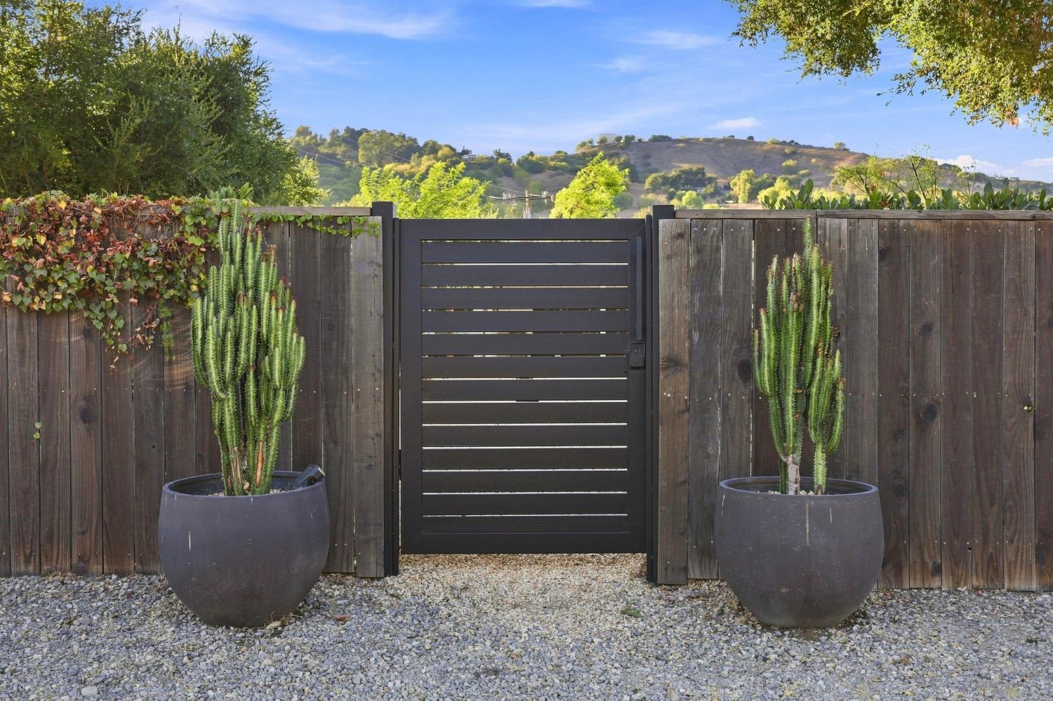 11013 Creek Road Ojai, CA 93023 - Photo 44 of 45 Gallery Image 44