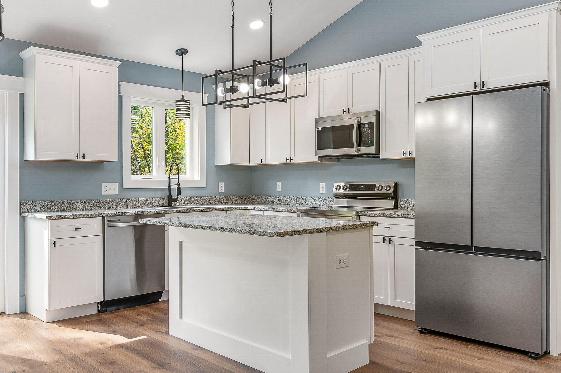 214 Center Road Lebanon, ME 04027 - Photo 12 of 47 Kitchen