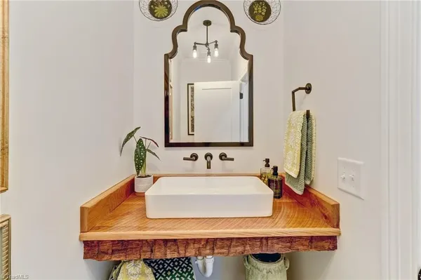 $998,500 | 5603 Feather Court, Summerfield, NC 27358