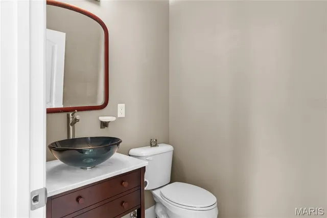 $750,000 | 140 Norfork Court, Defiance, MO 63341