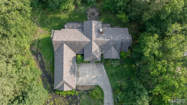 $750,000 | 140 Norfork Court, Defiance, MO 63341