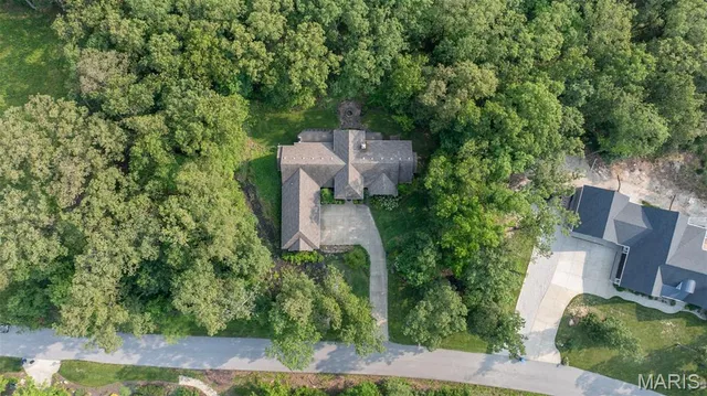 $750,000 | 140 Norfork Court, Defiance, MO 63341