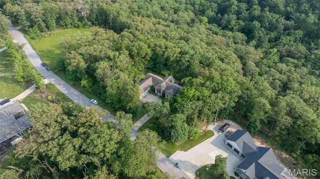 $750,000 | 140 Norfork Court, Defiance, MO 63341