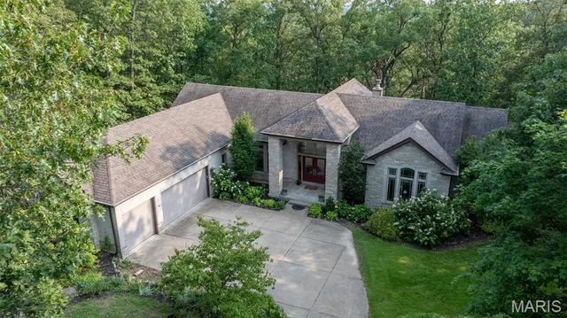 $750,000 | 140 Norfork Court, Defiance, MO 63341