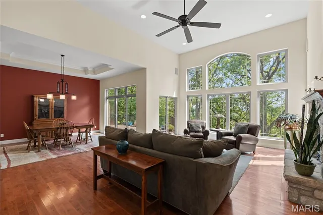 $750,000 | 140 Norfork Court, Defiance, MO 63341