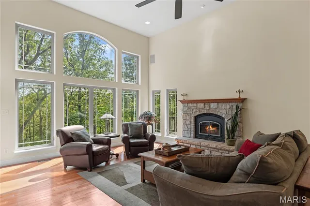 $750,000 | 140 Norfork Court, Defiance, MO 63341