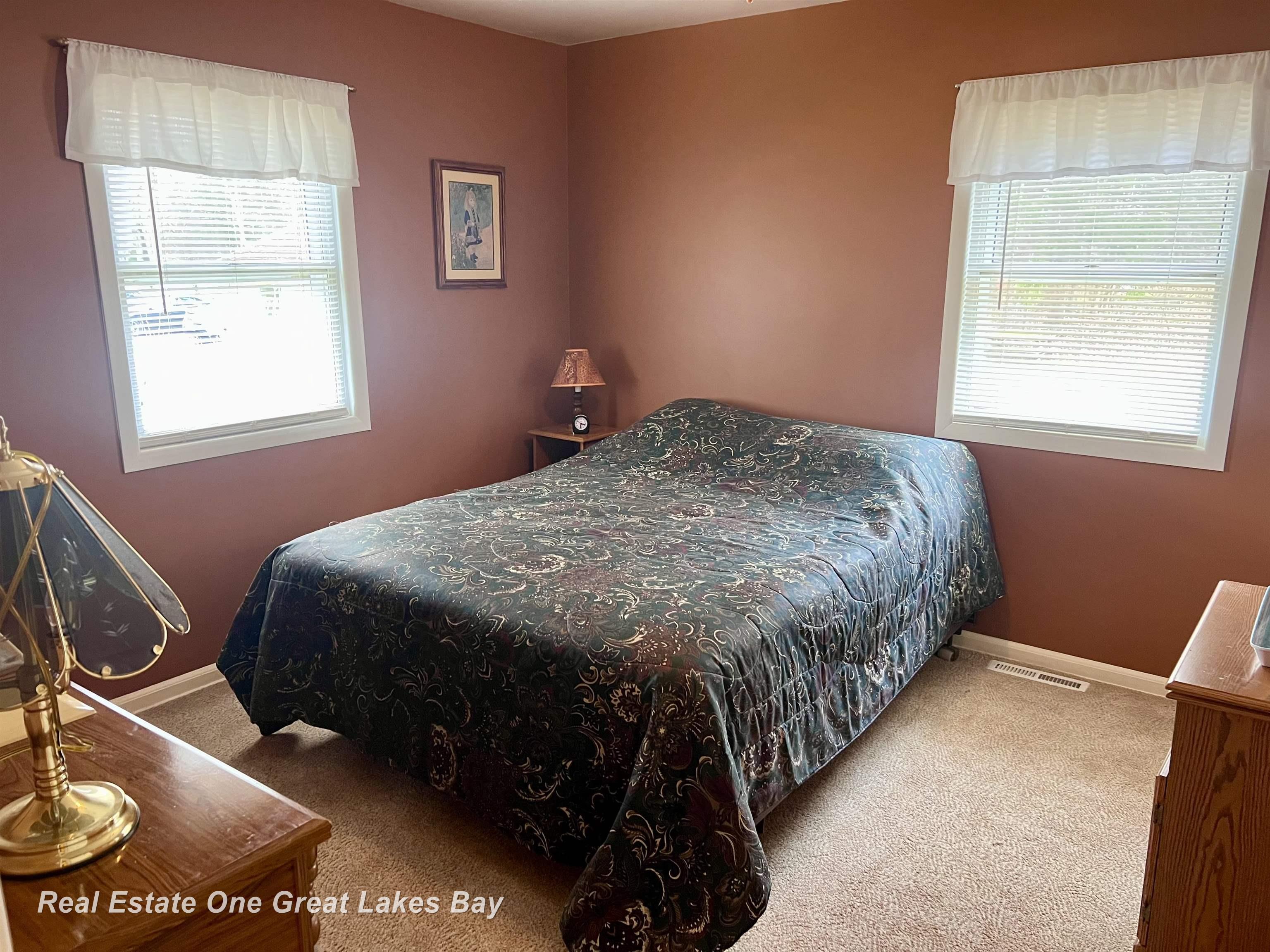 12165 Gratiot Road Saginaw, MI 48609 - Photo 12 of 42 Primary Bedroom