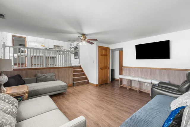 $400,000 | 8400 167th Street, Tinley Park, IL 60487