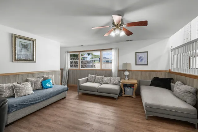 $400,000 | 8400 167th Street, Tinley Park, IL 60487